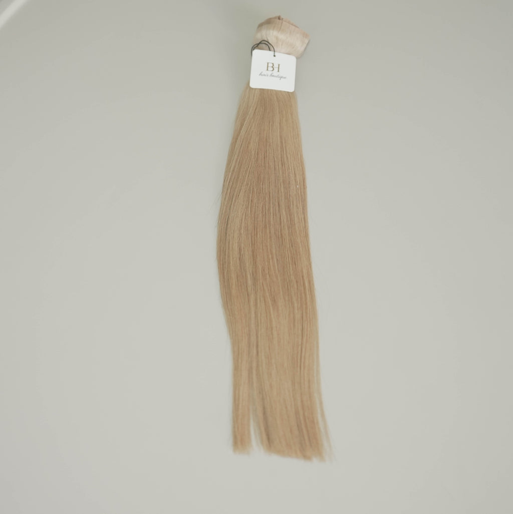 clipin Strawberry Blonde 27 18in